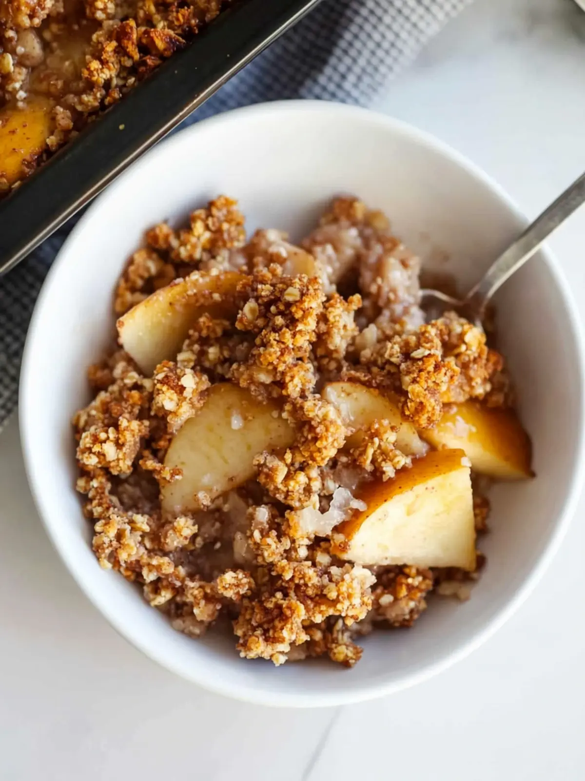 Healthy Breakfast Apple Crumble for Guilt-Free Mornings 3 Healthy Breakfast Apple Crumble
