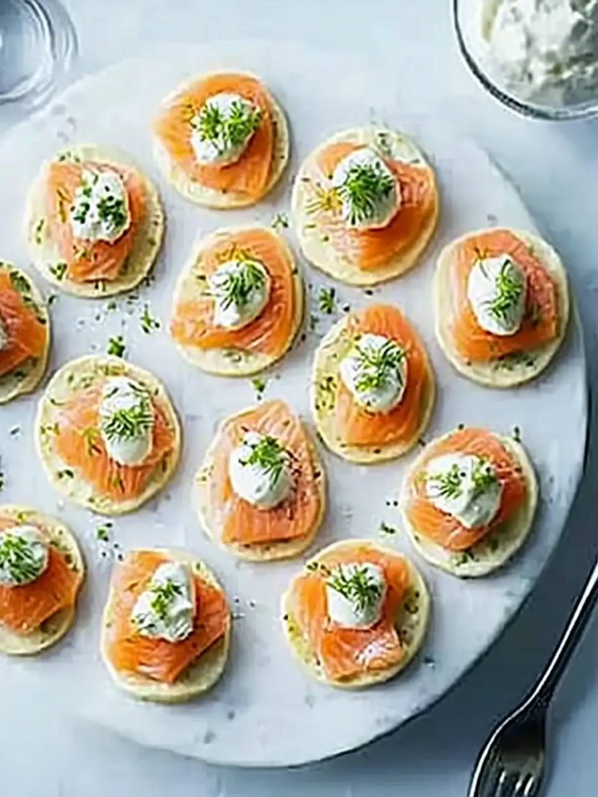 Delicious Smoked Salmon Blinis for Effortless Entertaining 4 Smoked salmon blinis