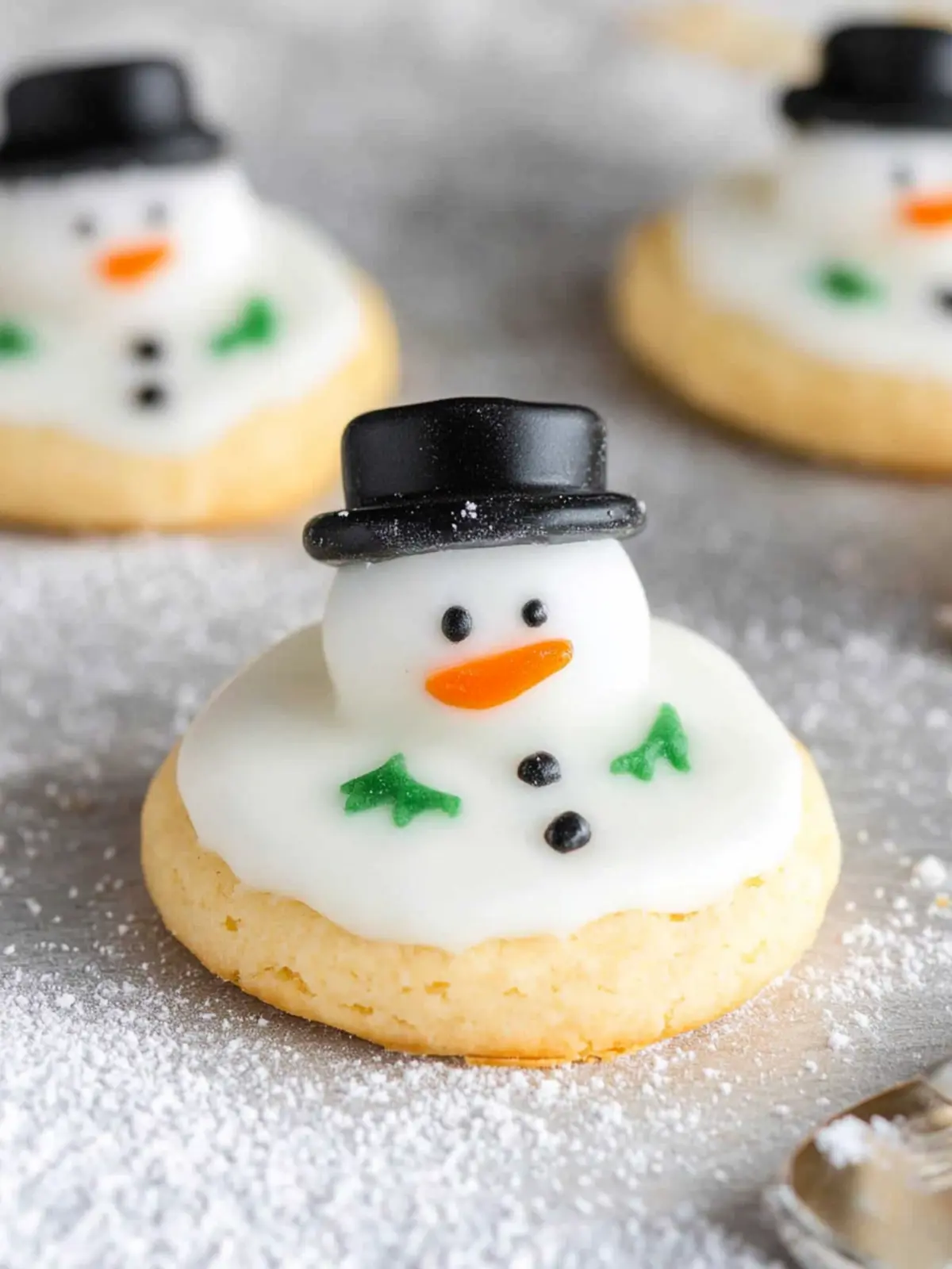 Melted Snowman Shortbread Biscuits: Festive Fun for Kids! 3 Melted Snowman Shortbread Biscuits
